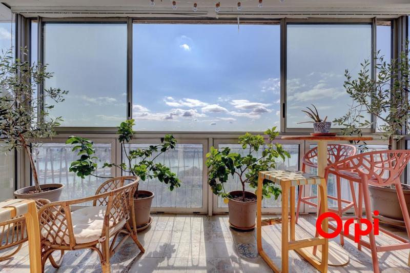 Appartement - 97 m² - 4 pièces