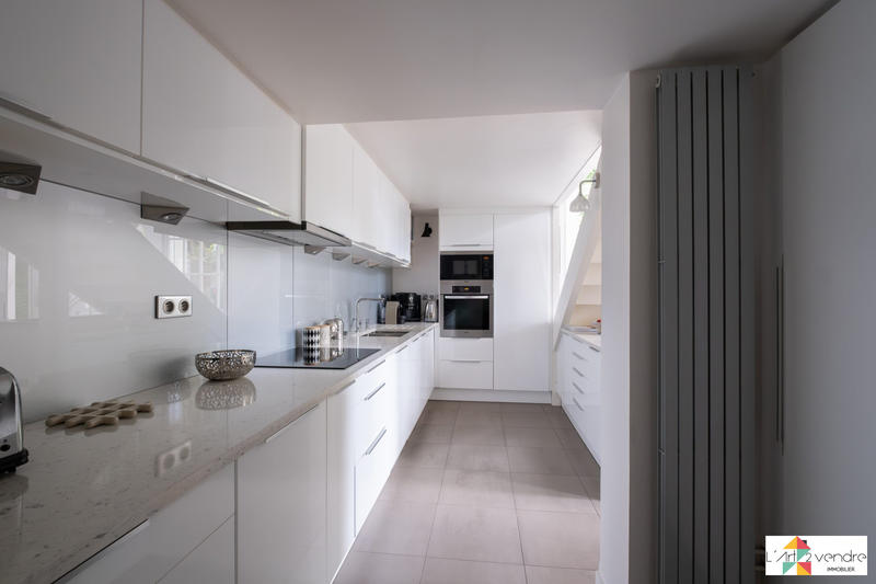 Villa - 204 m² - 8 pièces