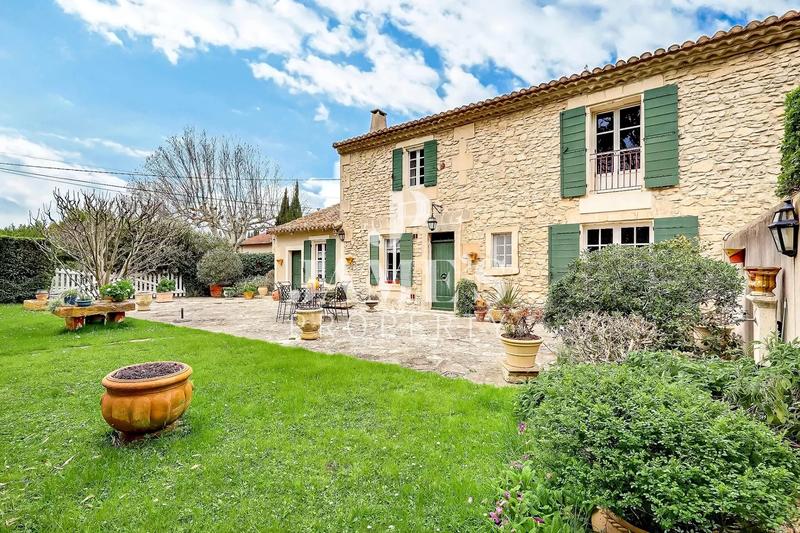 Maison - 165 m² - 6 pièces