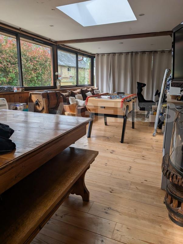 Maison traditionnelle - 138 m² - 6 pièces