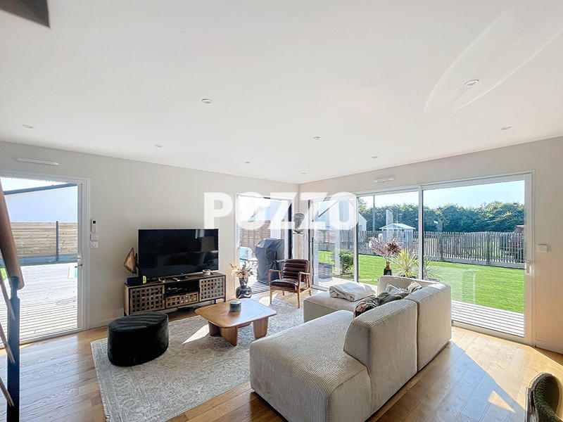 Maison - 140 m² - 6 pièces