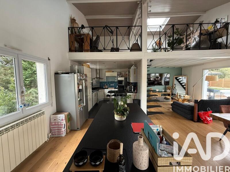 Maison - 158 m² - 5 pièces