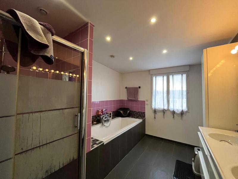 Maison - 158 m² - 5 pièces