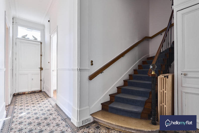 Maison - 188 m² - 8 pièces