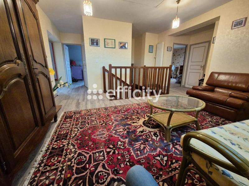 Maison - 345 m² - 14 pièces