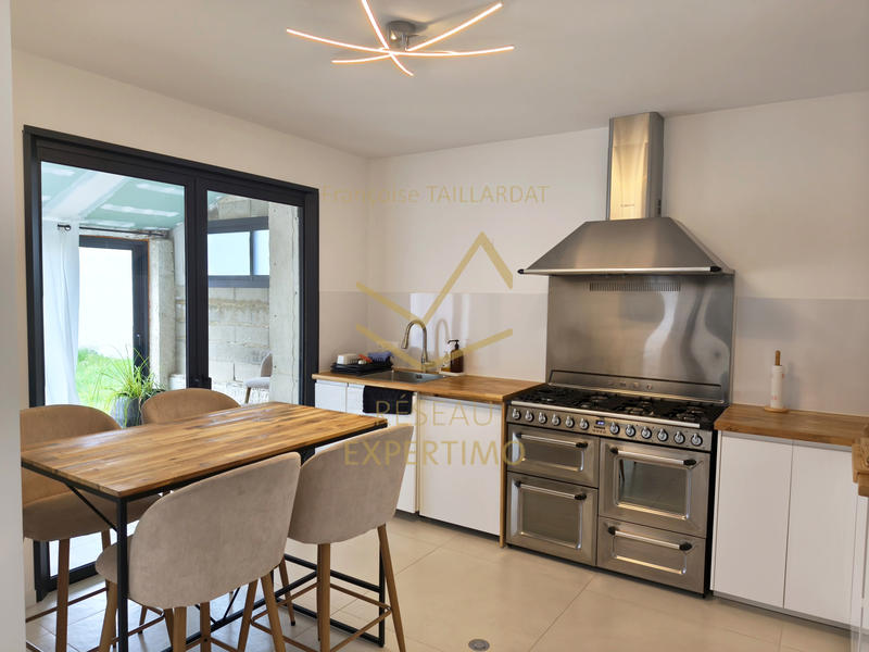 Maison - 118 m² - 5 pièces