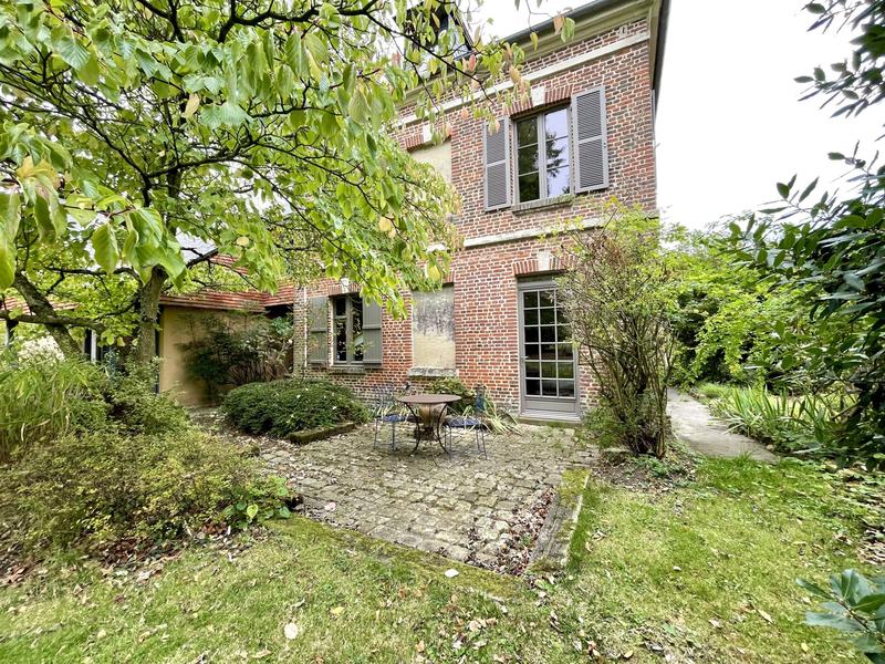 Maison ancienne - 298 m² - 12 pièces