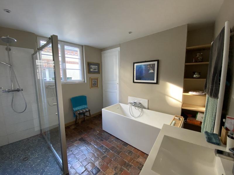 Maison - 180 m² - 7 pièces