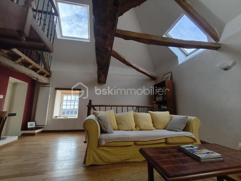 Maison - 245 m² - 7 pièces