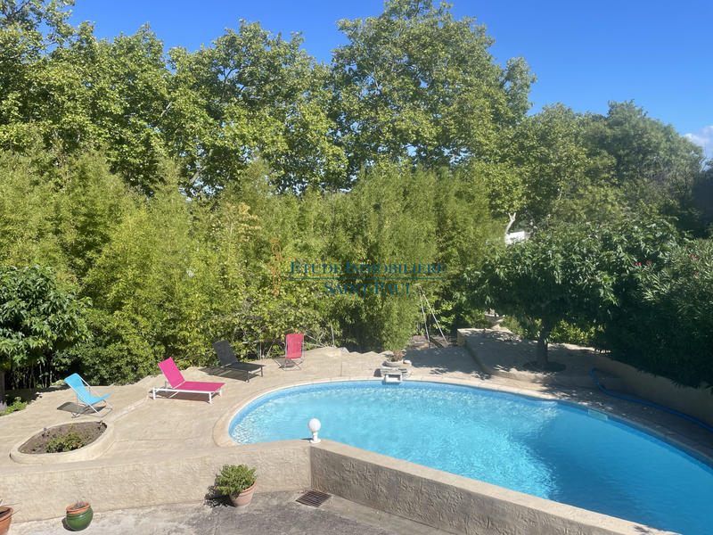 Maison traditionnelle - 135 m² - 5 pièces