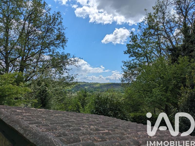 Maison - 244 m² - 6 pièces