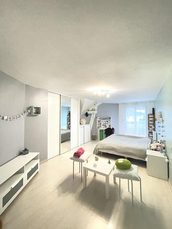 Maison - 270 m² - 7 pièces