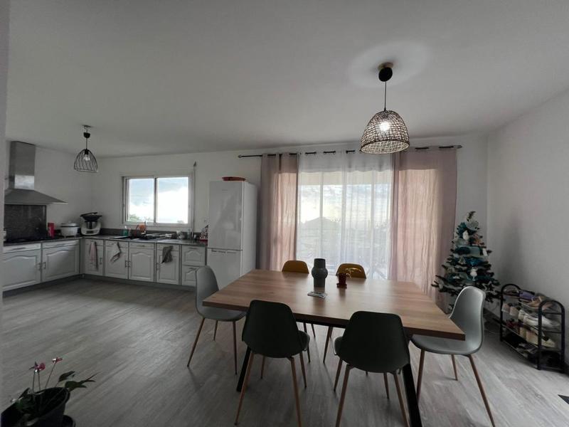 Maison - 101 m² - 5 pièces