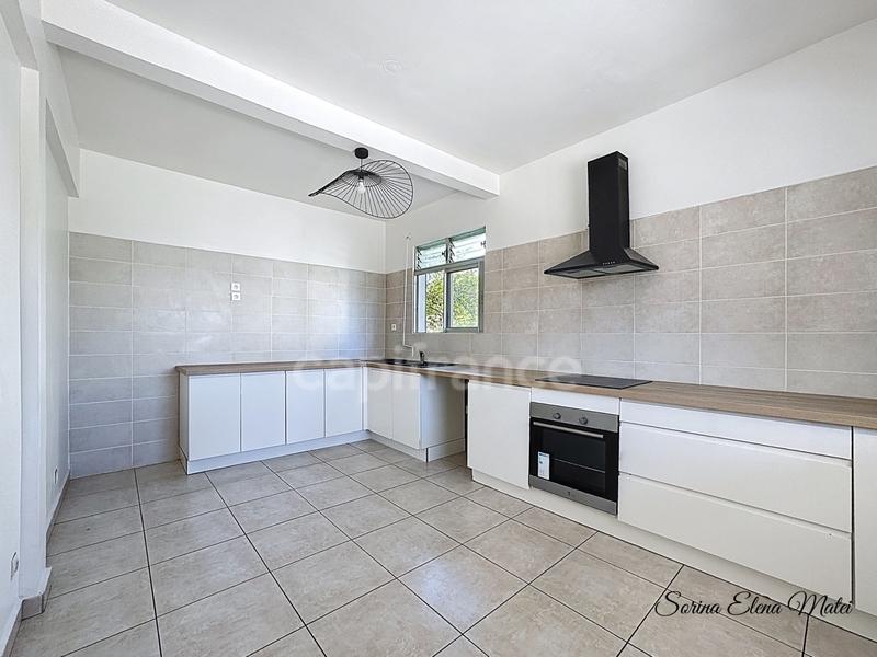 Maison - 105 m² - 4 pièces