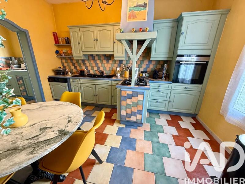 Maison - 111 m² - 6 pièces