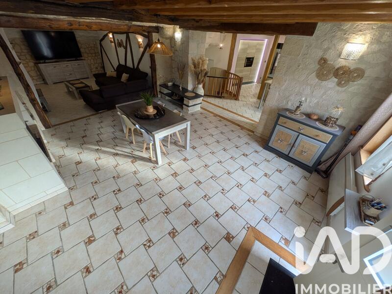 Maison - 204 m² - 8 pièces