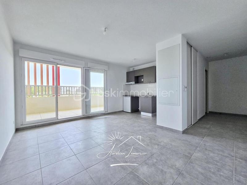 Studio - 30 m² - 1 pièce