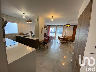 Appartement - 99 m² - 4 pièces