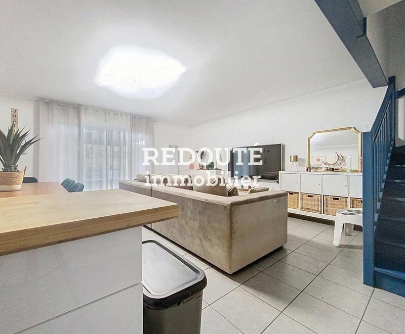 Maison - 95 m² - 5 pièces