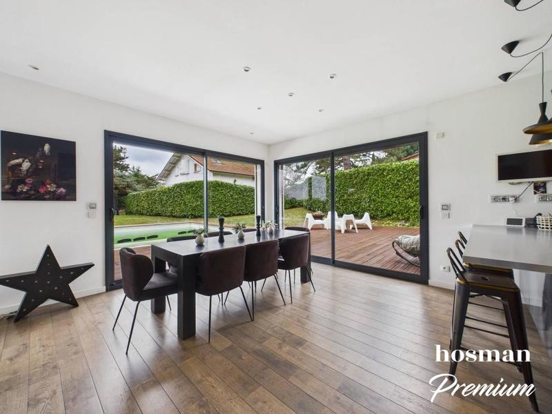 Maison - 165 m² - 6 pièces