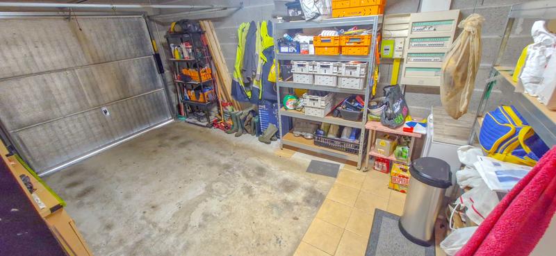 Maison - 95 m² - 5 pièces