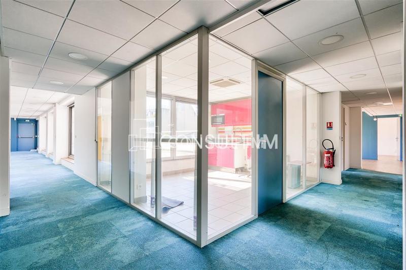 Bureau - 300 m²