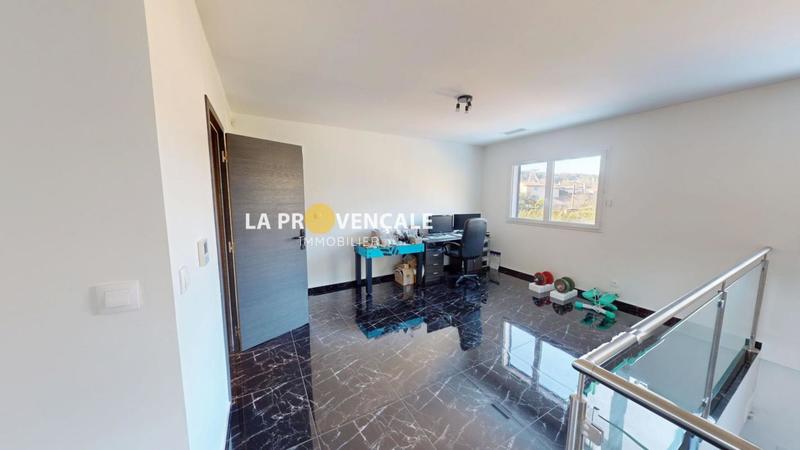 Maison - 166 m² - 5 pièces