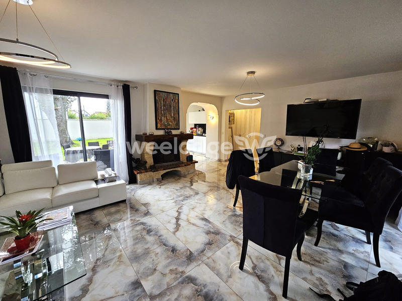 Maison - 156 m² - 8 pièces