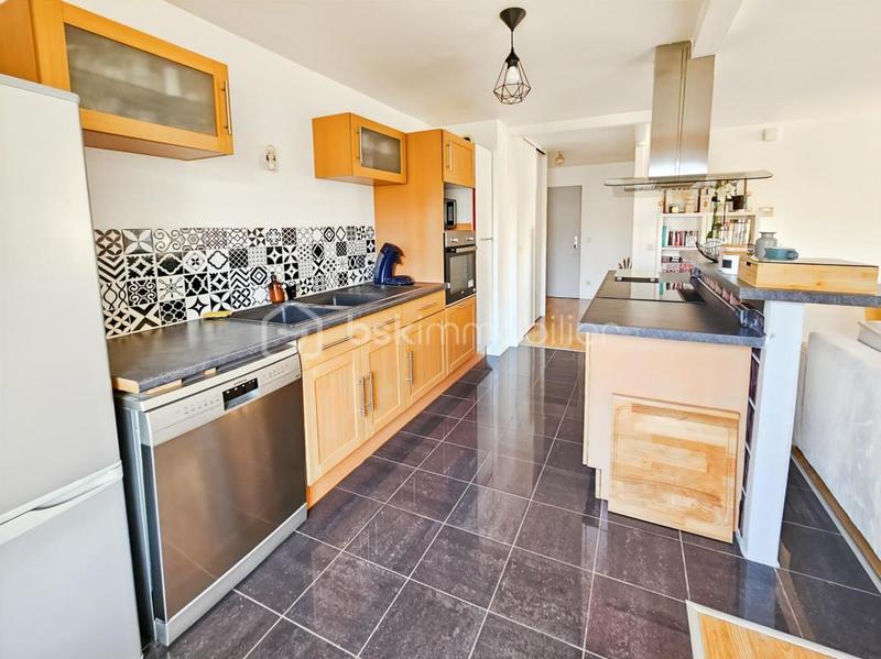 Appartement - 65 m² - 3 pièces