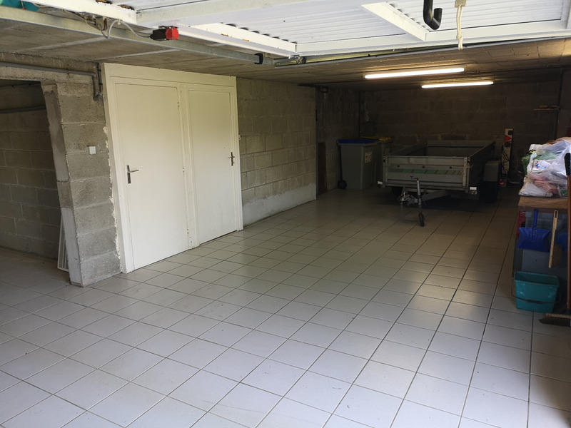 Maison - 180 m² - 8 pièces