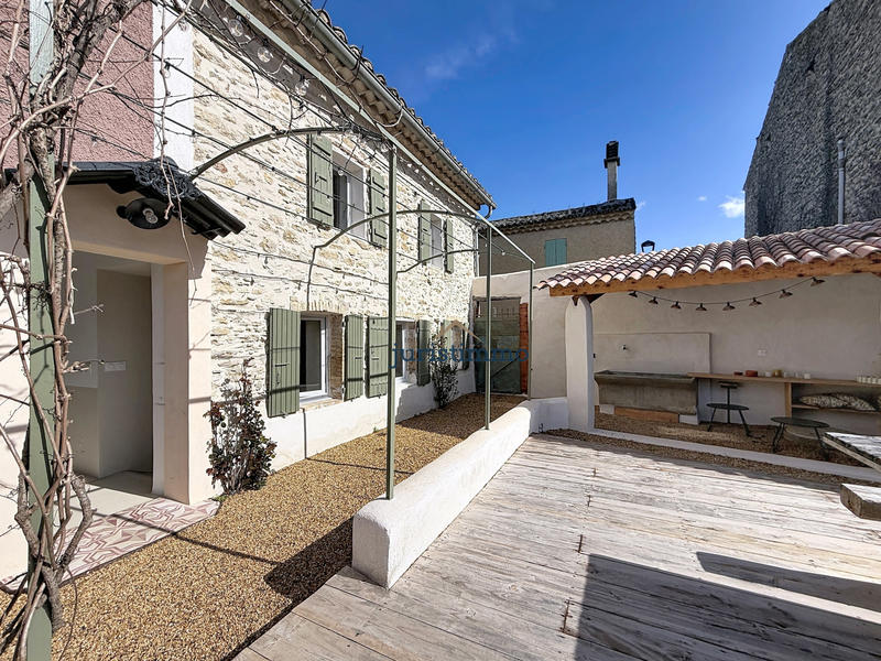 Mas - 103 m² - 3 pièces