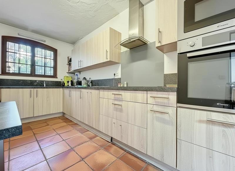 Maison - 162 m² - 6 pièces