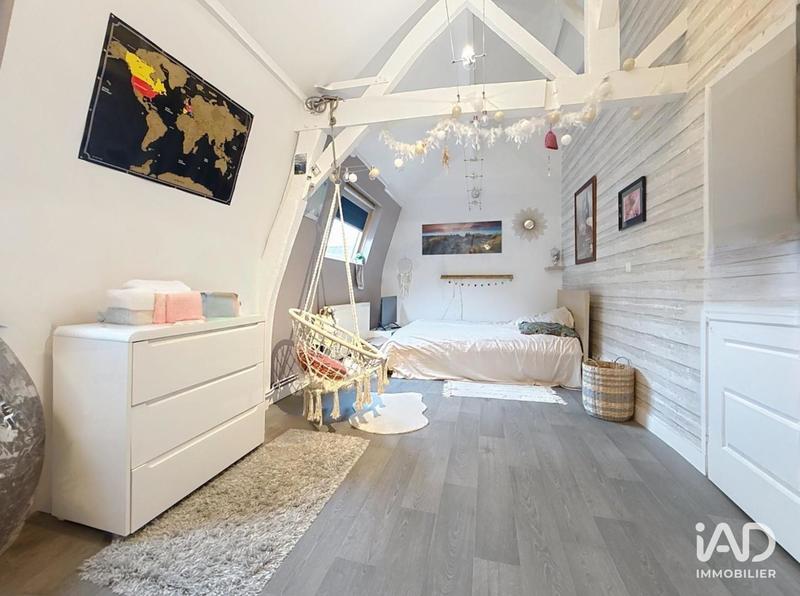 Maison - 449 m² - 9 pièces