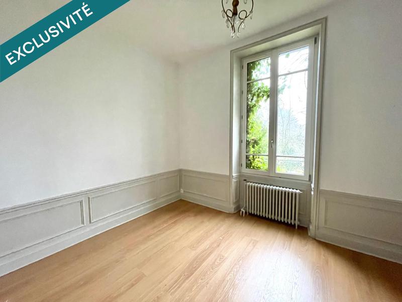 Maison - 200 m² - 10 pièces