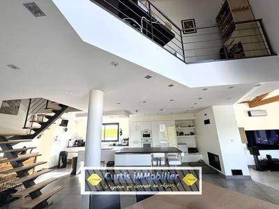 Maison - 145 m² - 6 pièces