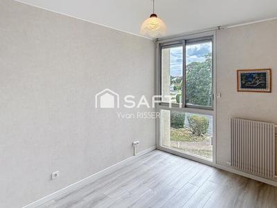 Appartement - 90 m² - 4 pièces