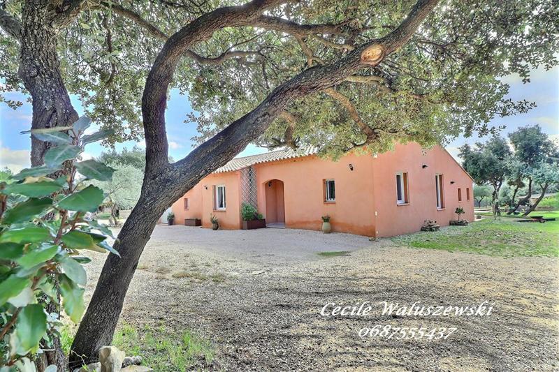 Maison - 137 m² - 5 pièces