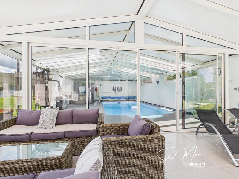 Maison - 145 m² - 9 pièces