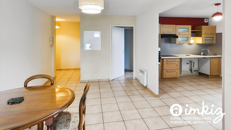 Appartement - 80 m² - 4 pièces