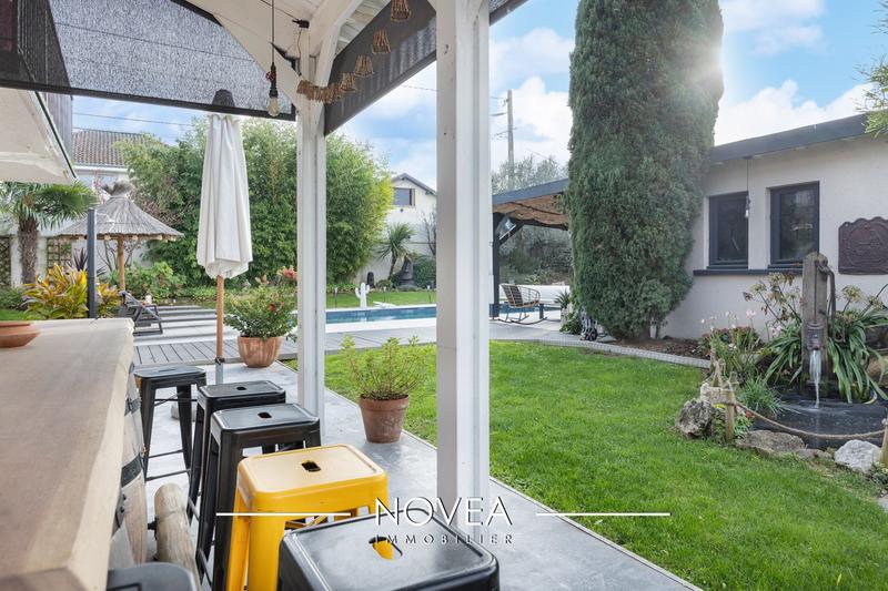 Maison - 185 m² - 5 pièces