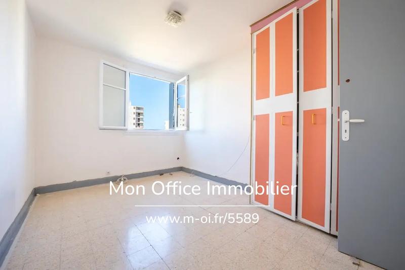 Appartement - 80 m² - 5 pièces