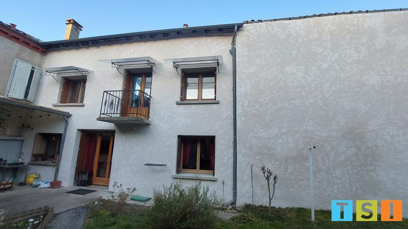 Maison - 217 m² - 7 pièces
