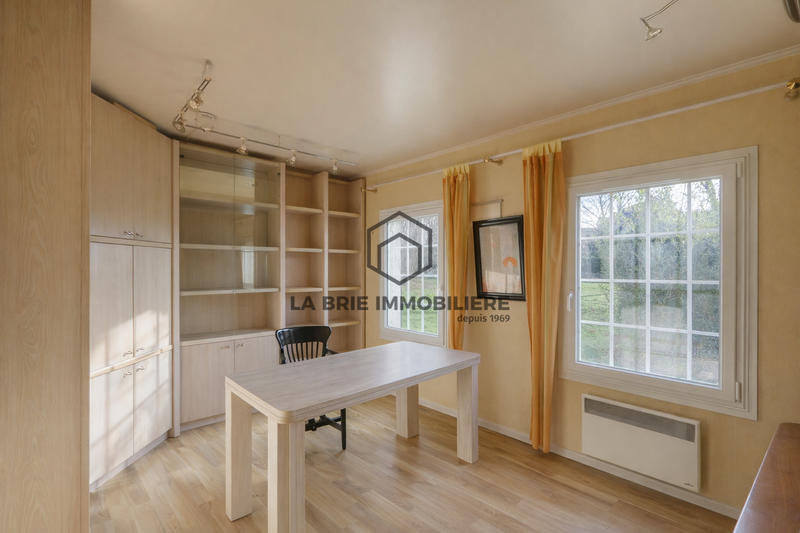 Maison - 170 m² - 7 pièces