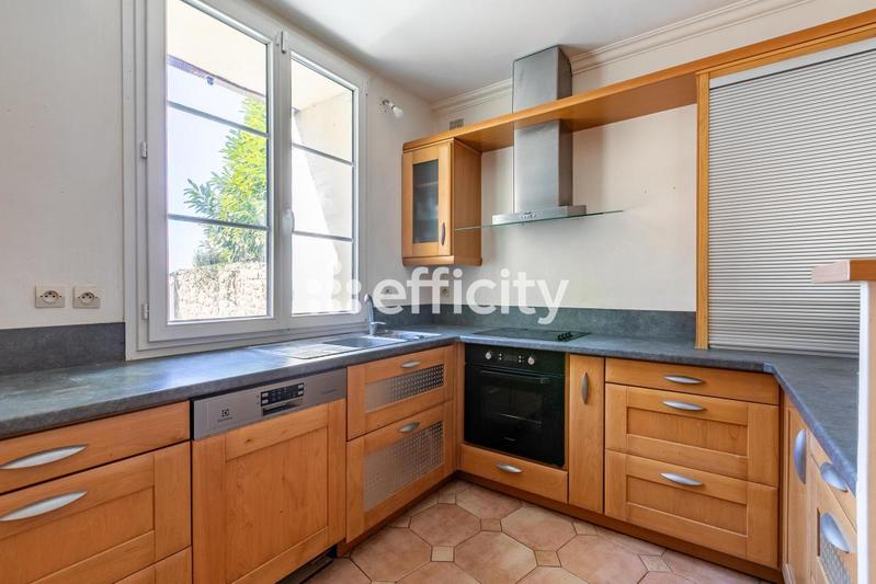 Maison - 155 m² - 6 pièces