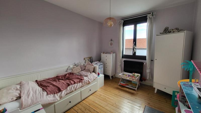 Maison - 240 m² - 7 pièces