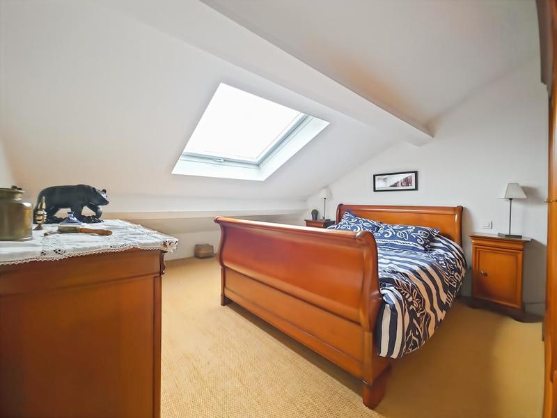 Appartement - 93 m² - 4 pièces