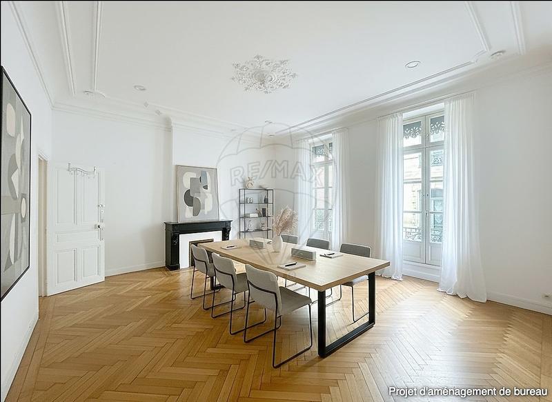 Appartement - 141 m² - 5 pièces