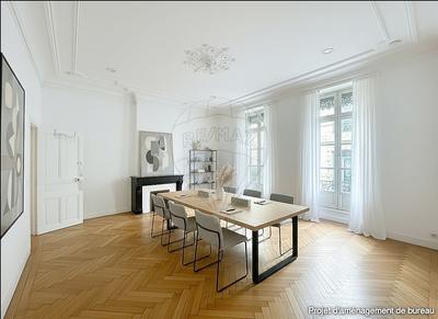 Appartement - 141 m² - 5 pièces