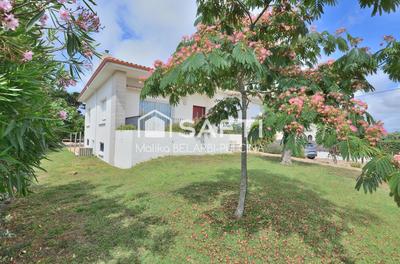 Villa - 179 m² - 6 pièces