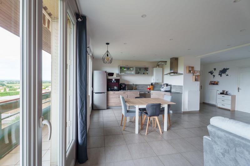 Appartement - 80 m² - 4 pièces